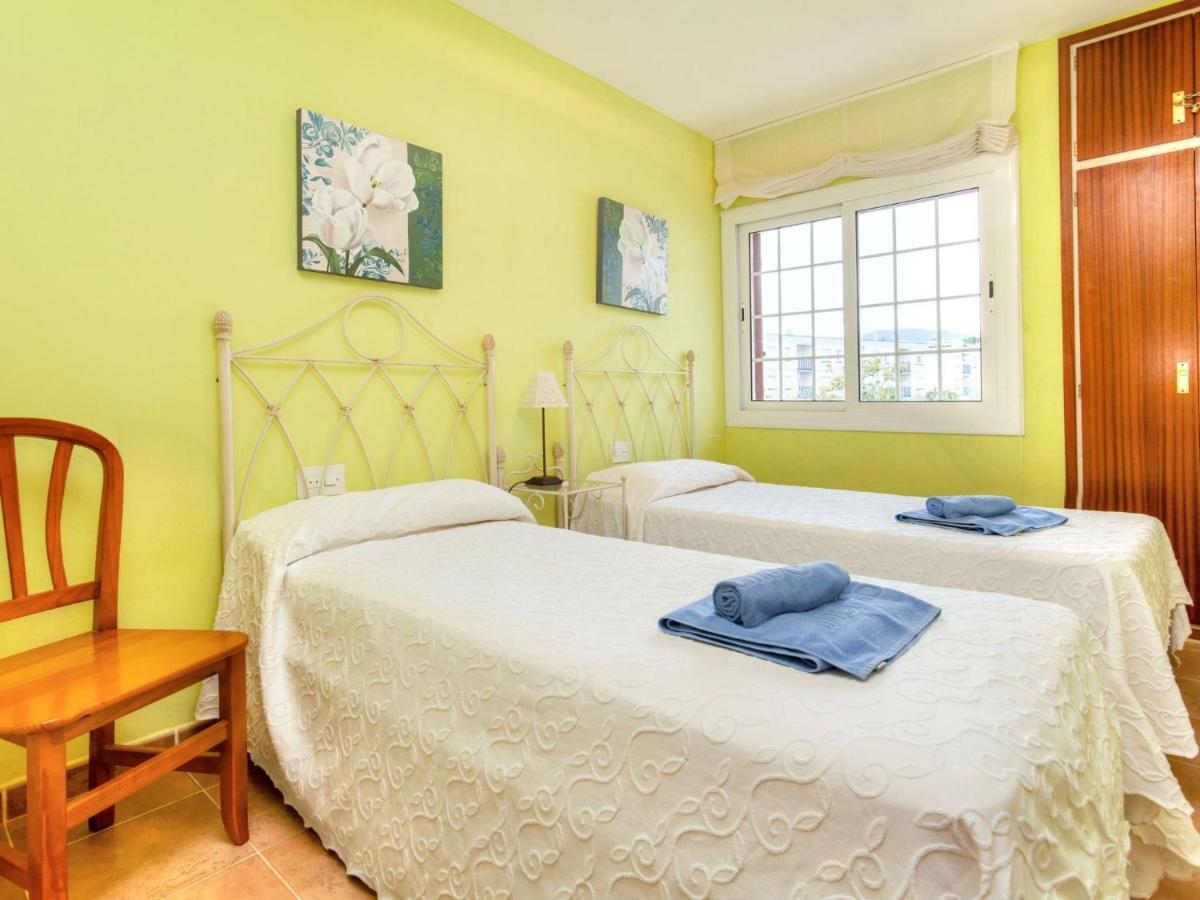 Apartment Aloha By Interhome Llanca Bagian luar foto
